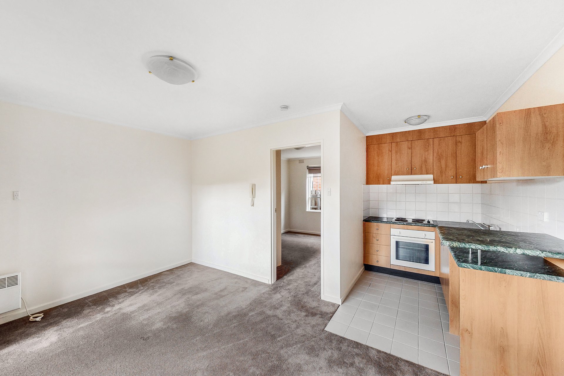 3/30 Moonya Road, Carnegie image 2