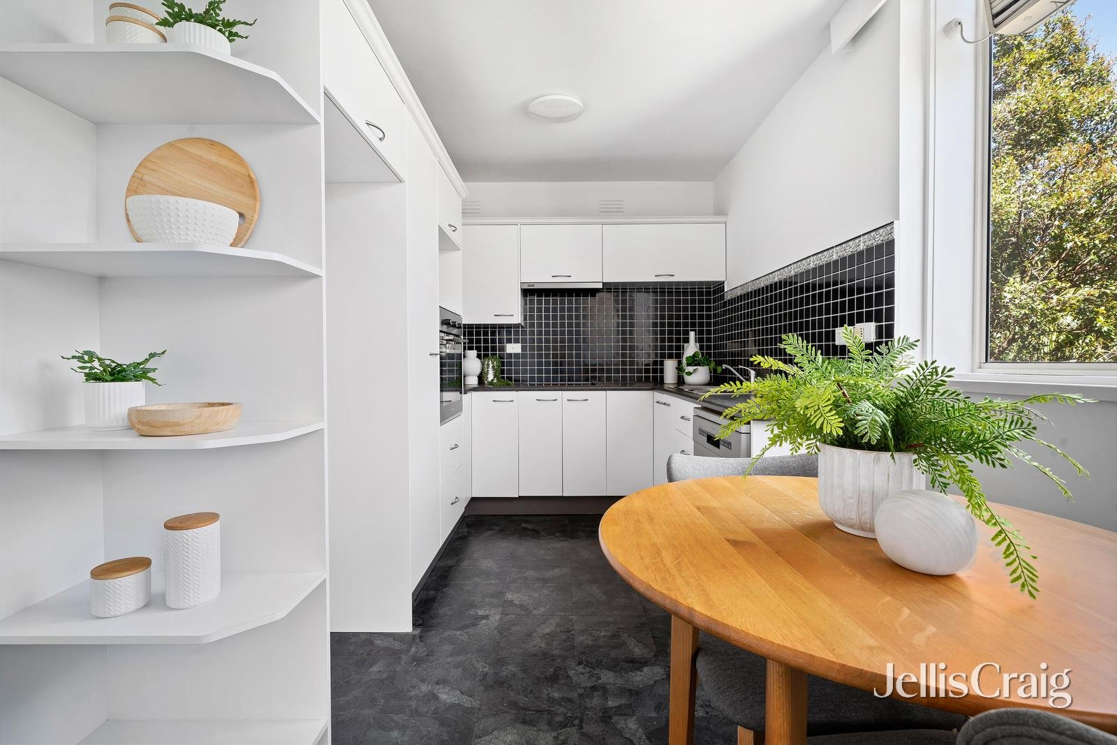 3/30 Munro Street, Hawthorn East image 3