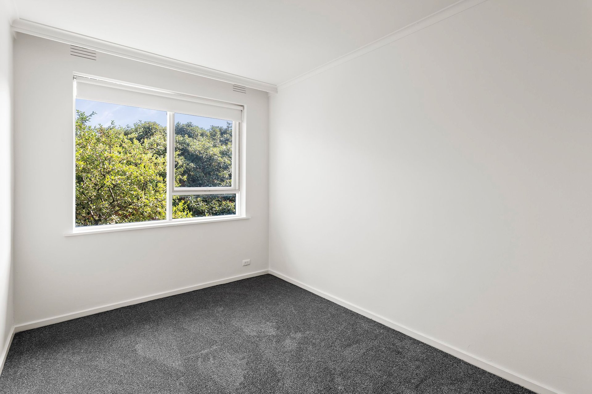 Property Gallery Thumbnail 4