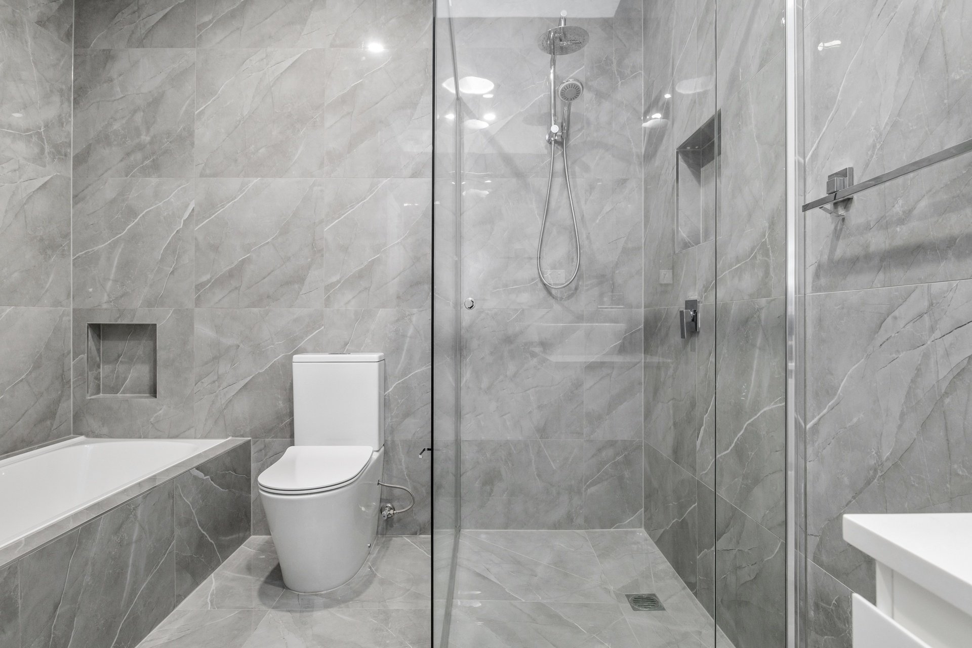 3/30 Vinter Avenue, Croydon image 6