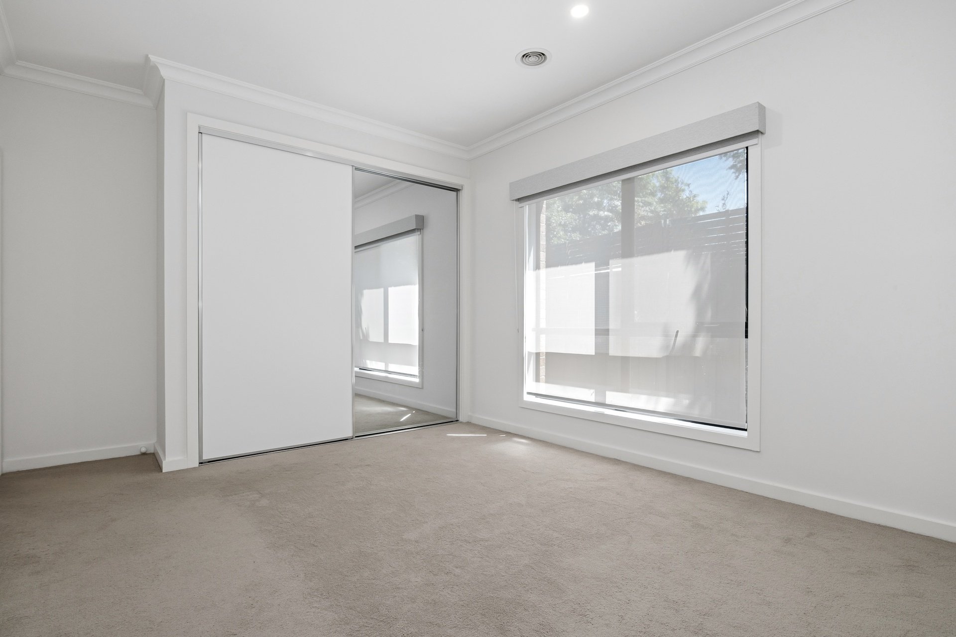 3/30 Vinter Avenue, Croydon image 7
