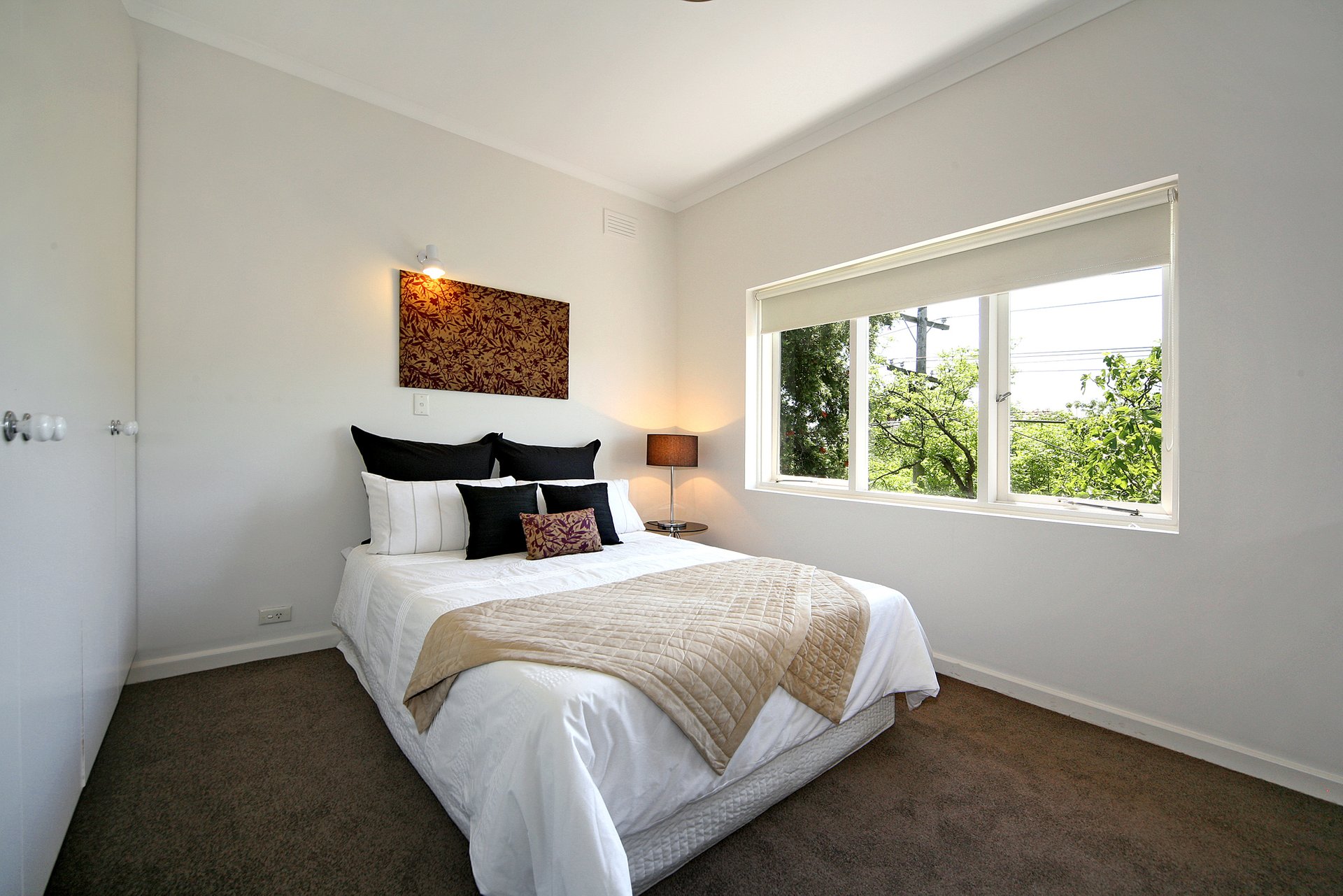 Property Gallery Thumbnail 7