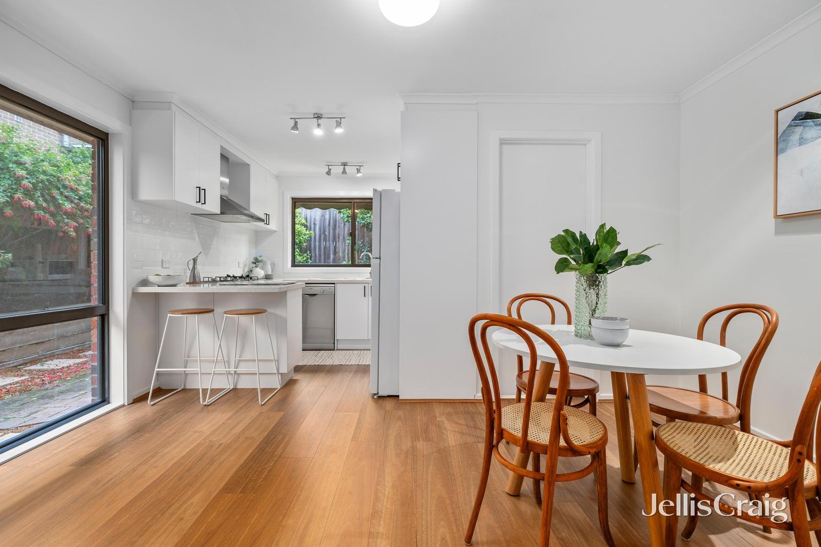 3/300-302 Springfield Road, Nunawading image 3