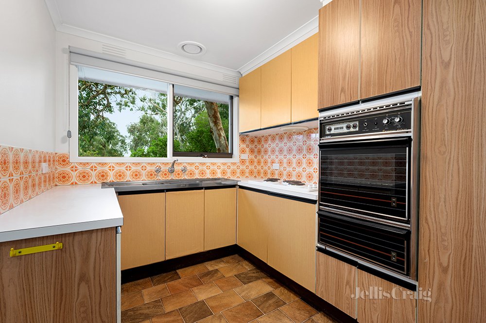 3/302 Lower Plenty Road, Rosanna image 2
