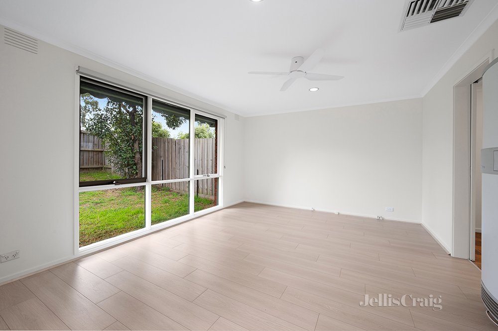 3/302 Lower Plenty Road, Rosanna image 5