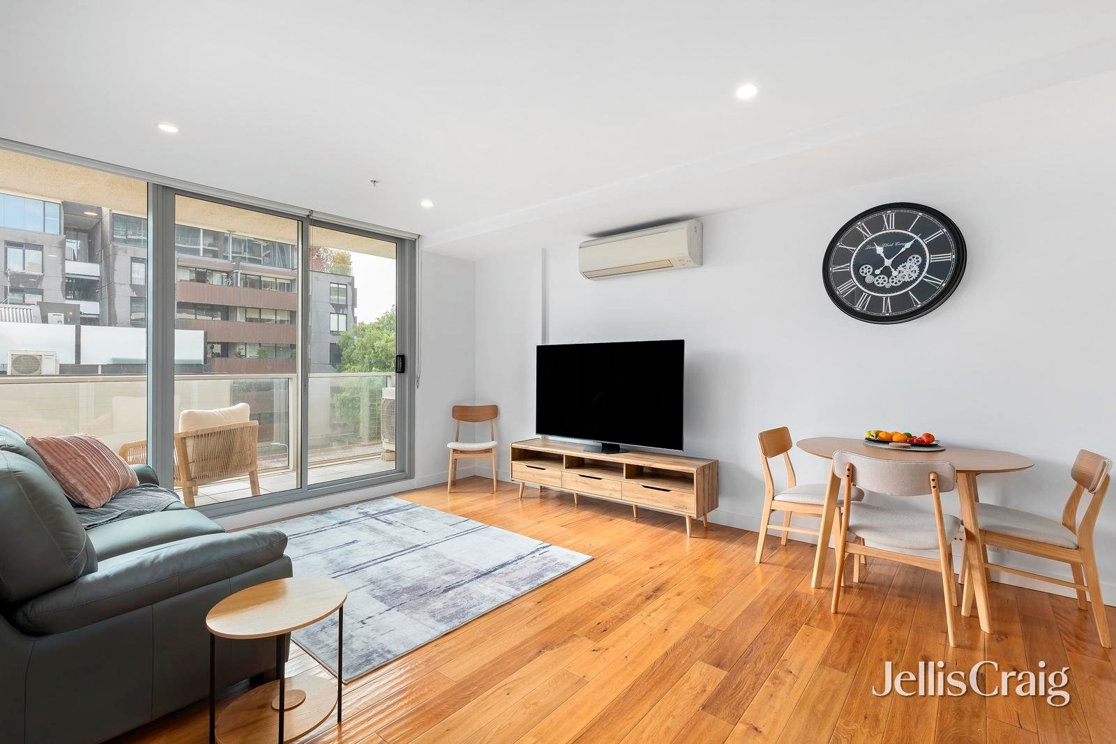 330/70 Nott Street, Port&nbsp;Melbourne image 1