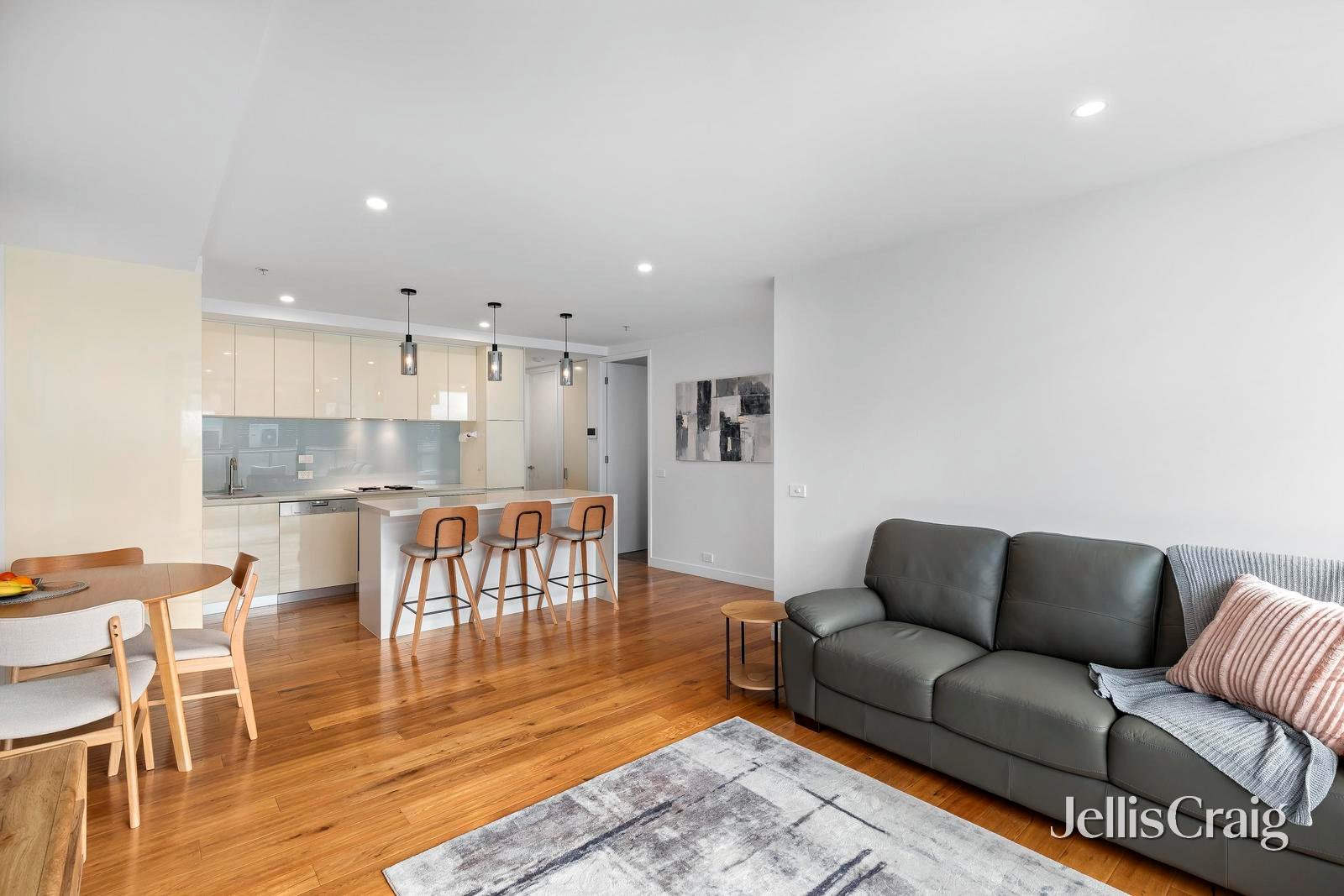330/70 Nott Street, Port&nbsp;Melbourne image 5