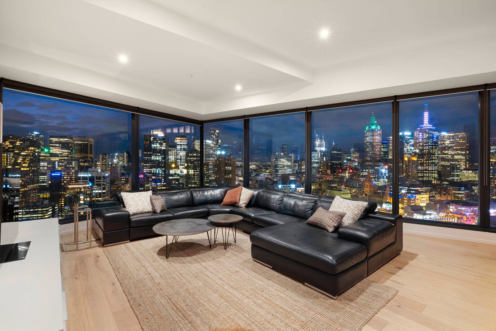 3307/7 Riverside Quay, Southbank image 1