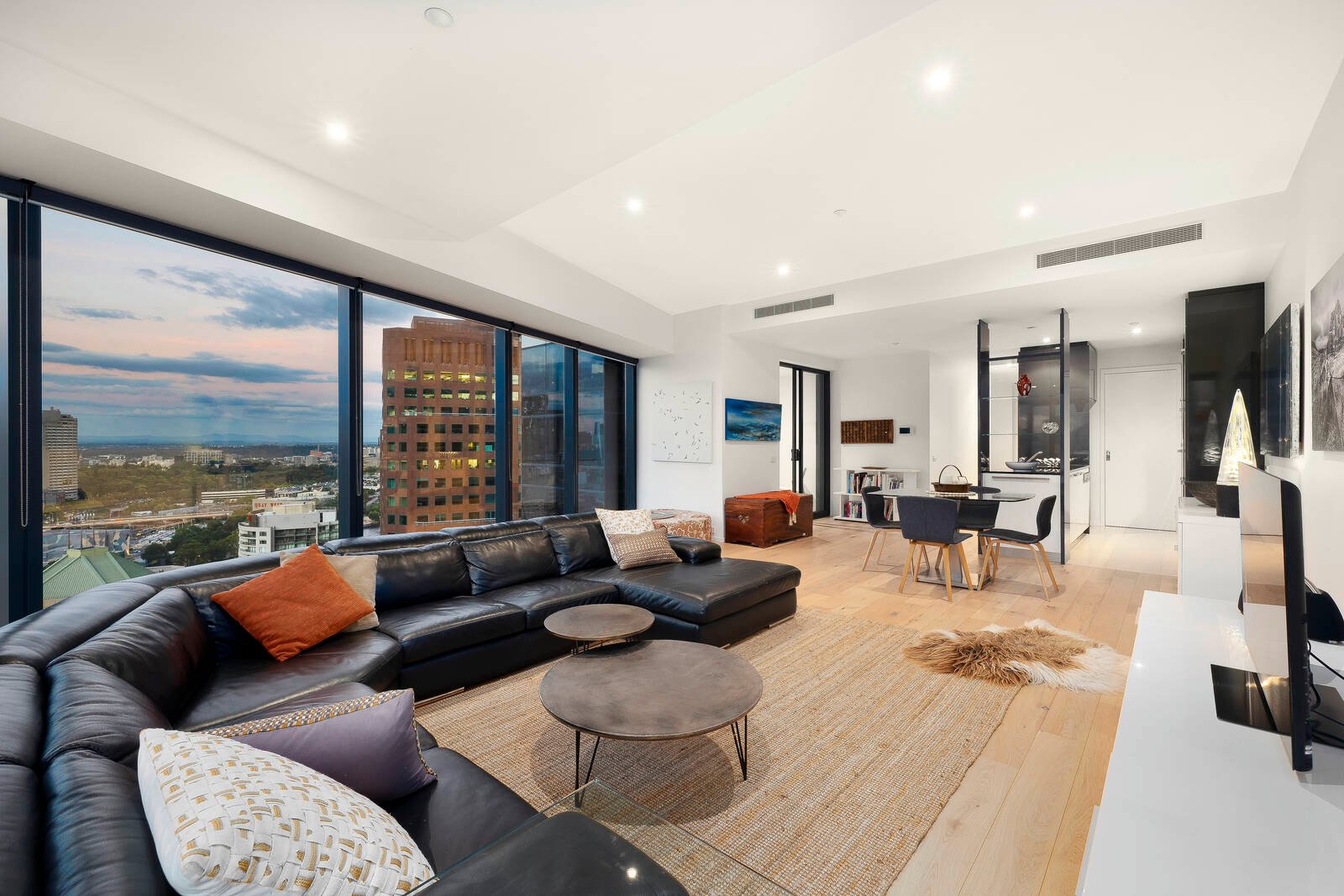 3307/7 Riverside Quay, Southbank image 2