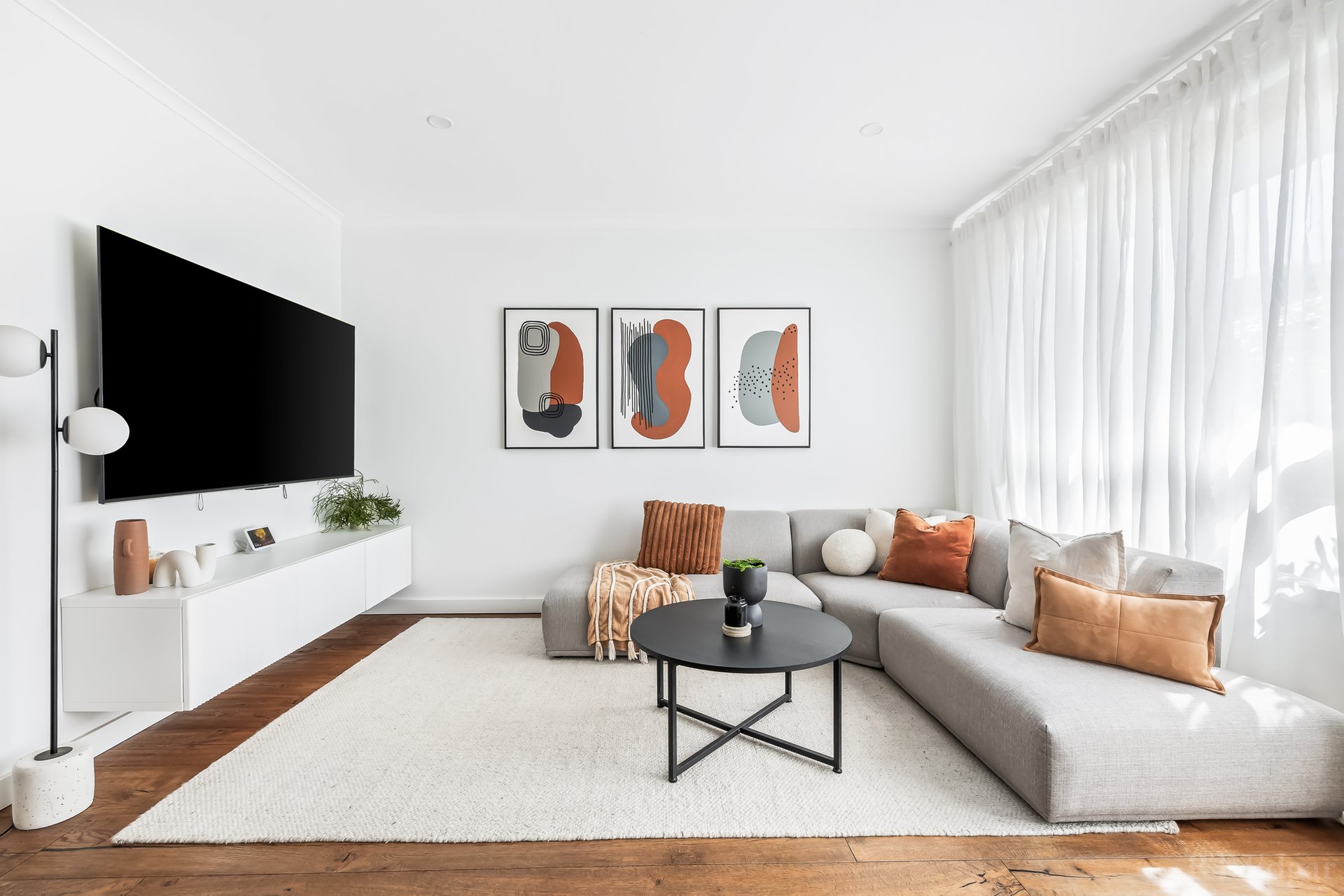 Property Gallery Thumbnail 8