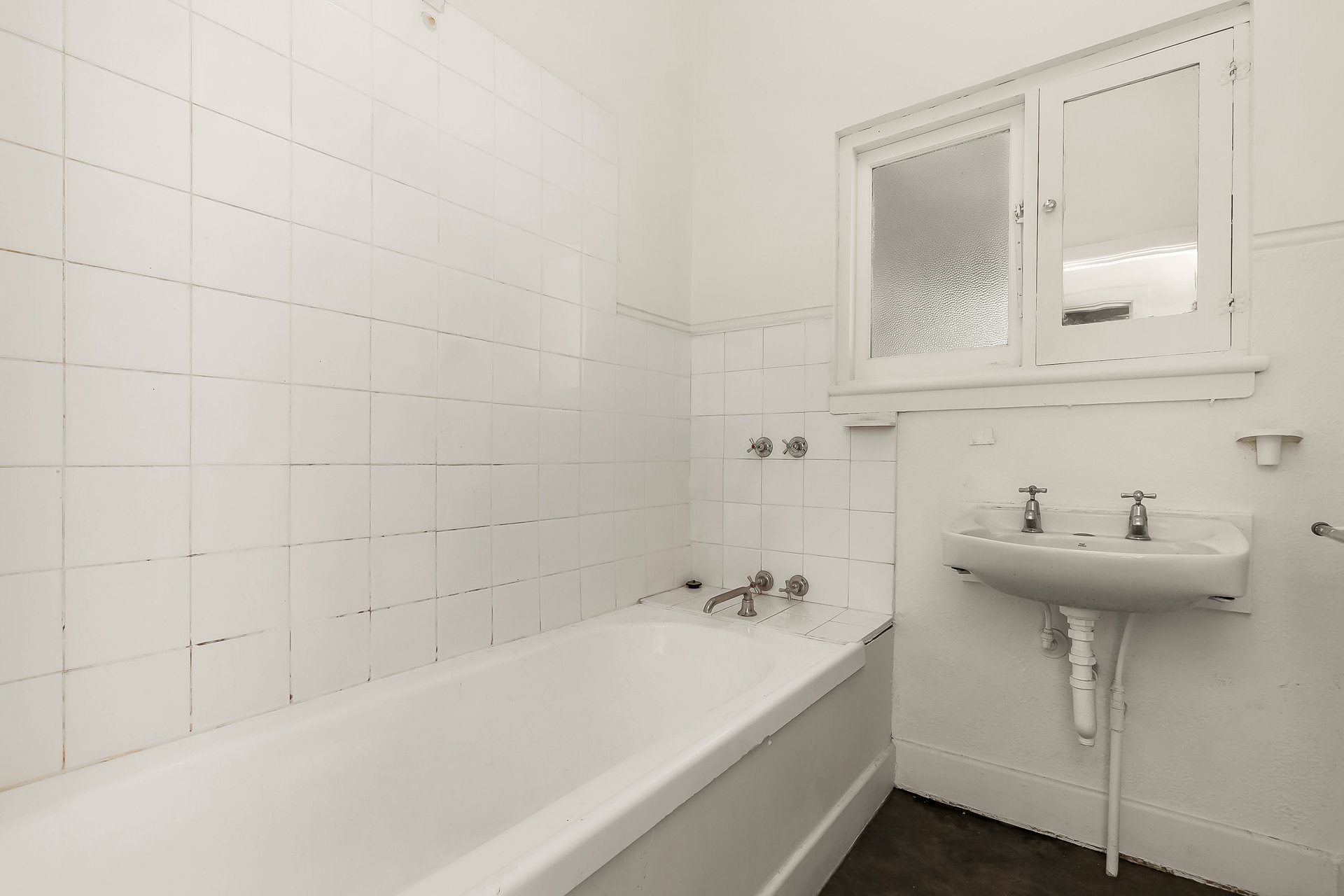Property Gallery Thumbnail 4