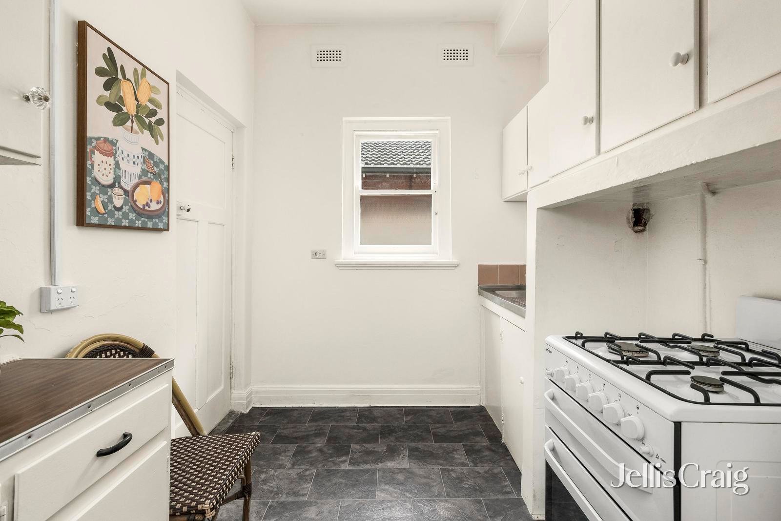 3/31 Docker Street, Elwood image 4