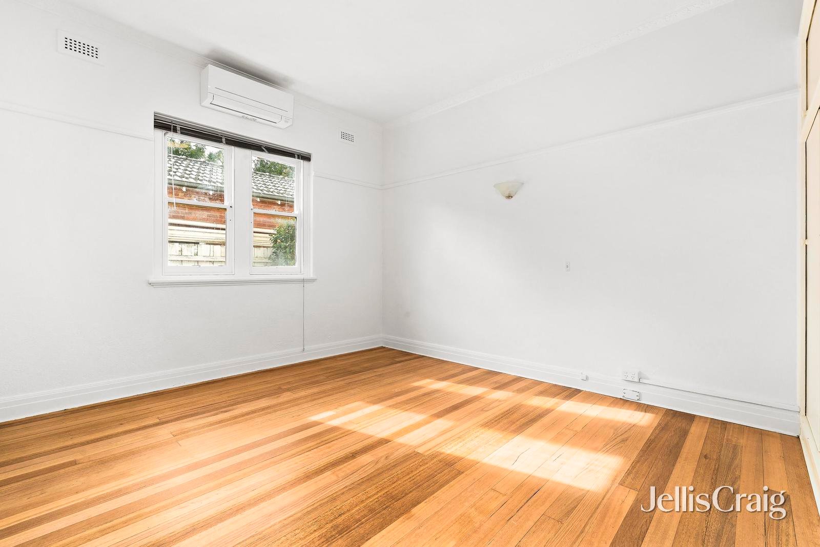 3/31 Docker Street, Elwood image 5