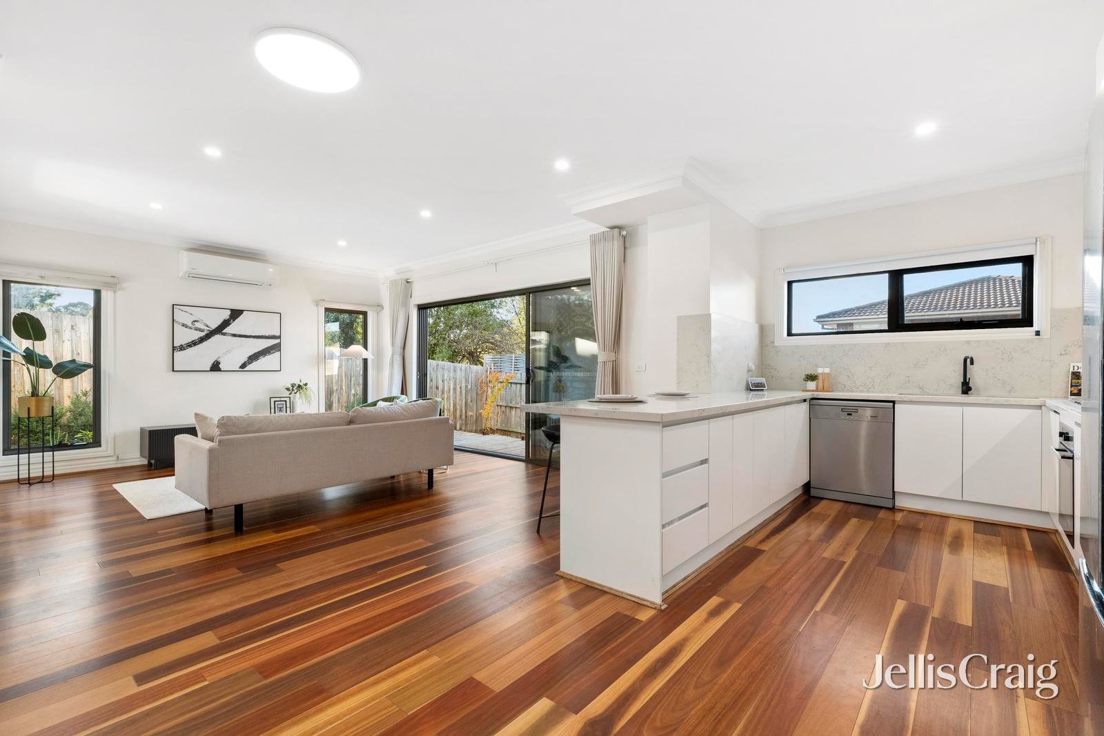 3/31 Remington Drive, Glen&nbsp;Waverley image 4