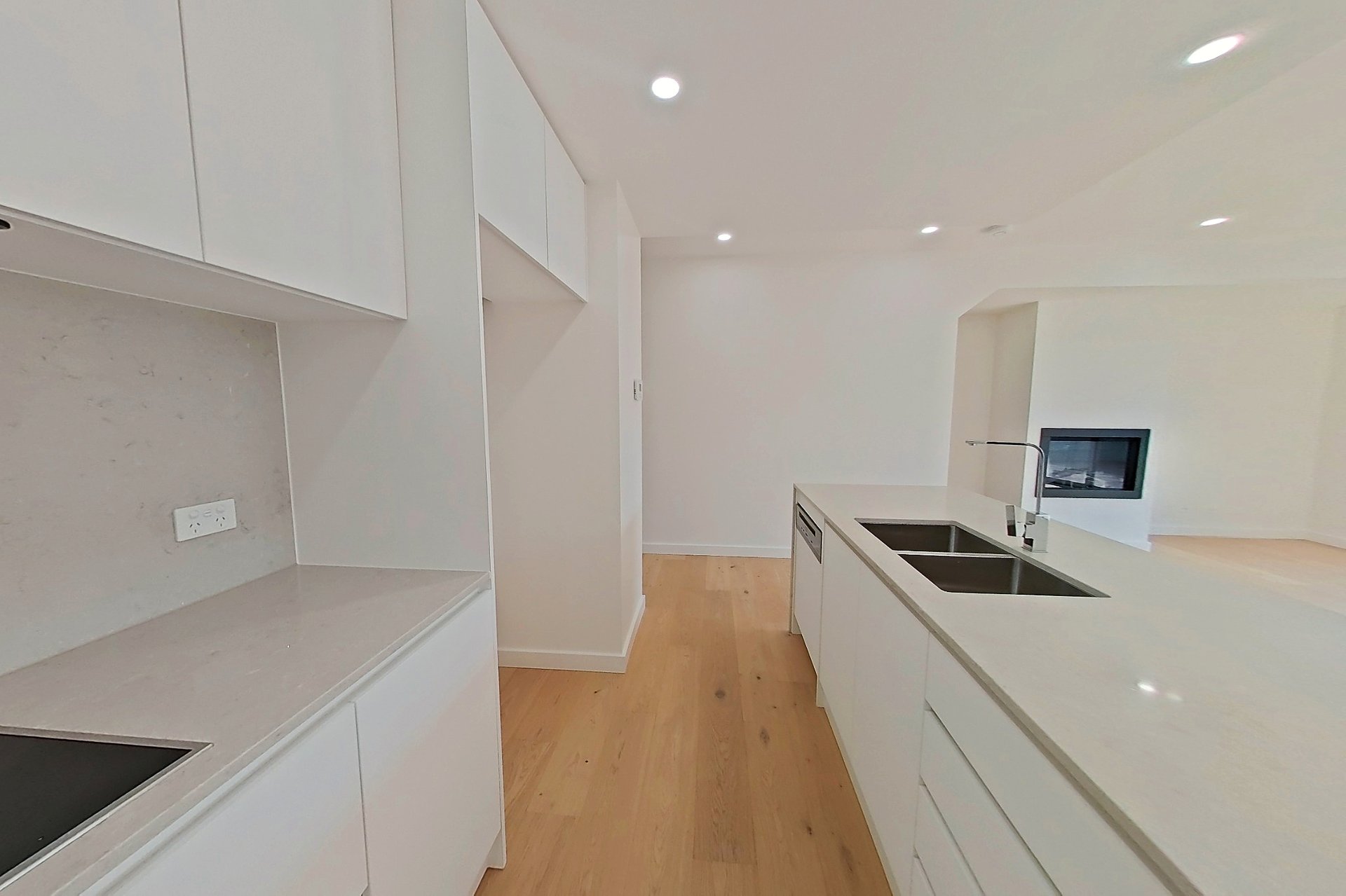 3/31 Weeroona Street, Murrumbeena image 3
