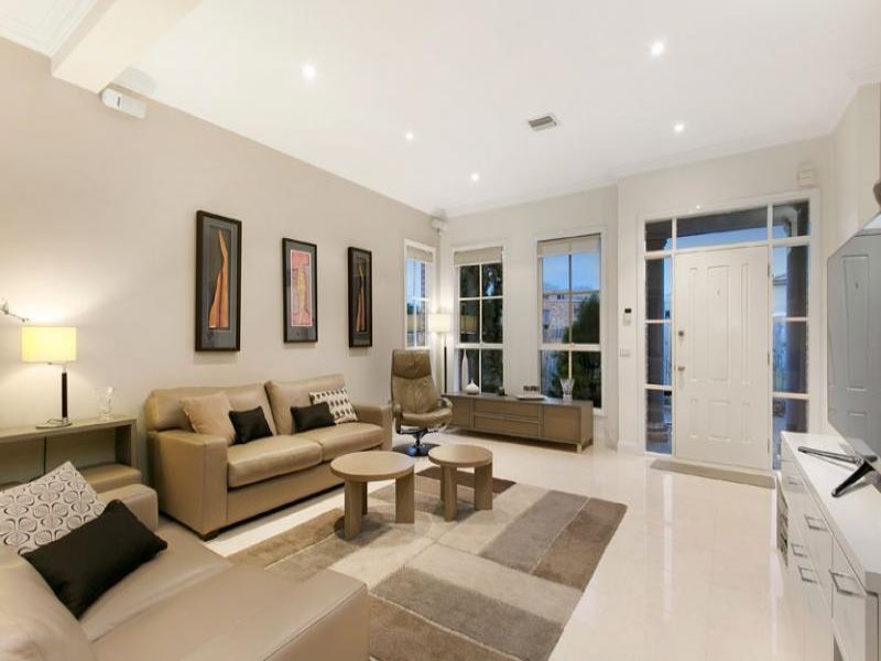 3/310 Cotham Road, Kew image 3
