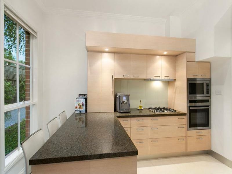 3/310 Cotham Road, Kew image 5