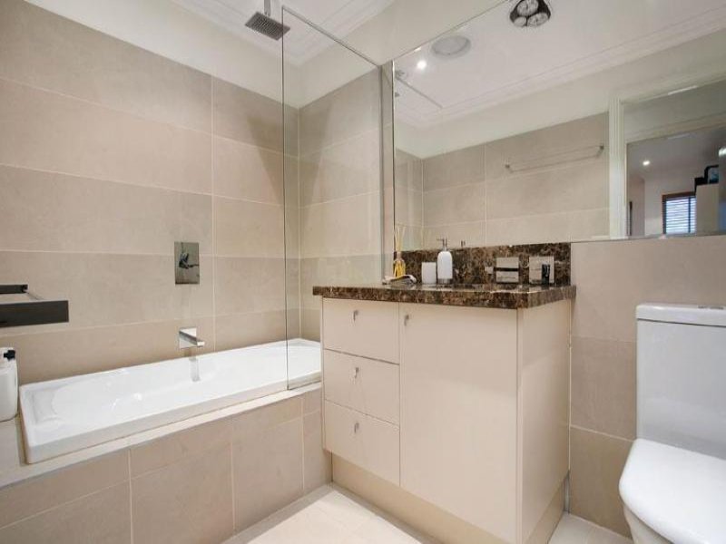 3/310 Cotham Road, Kew image 8