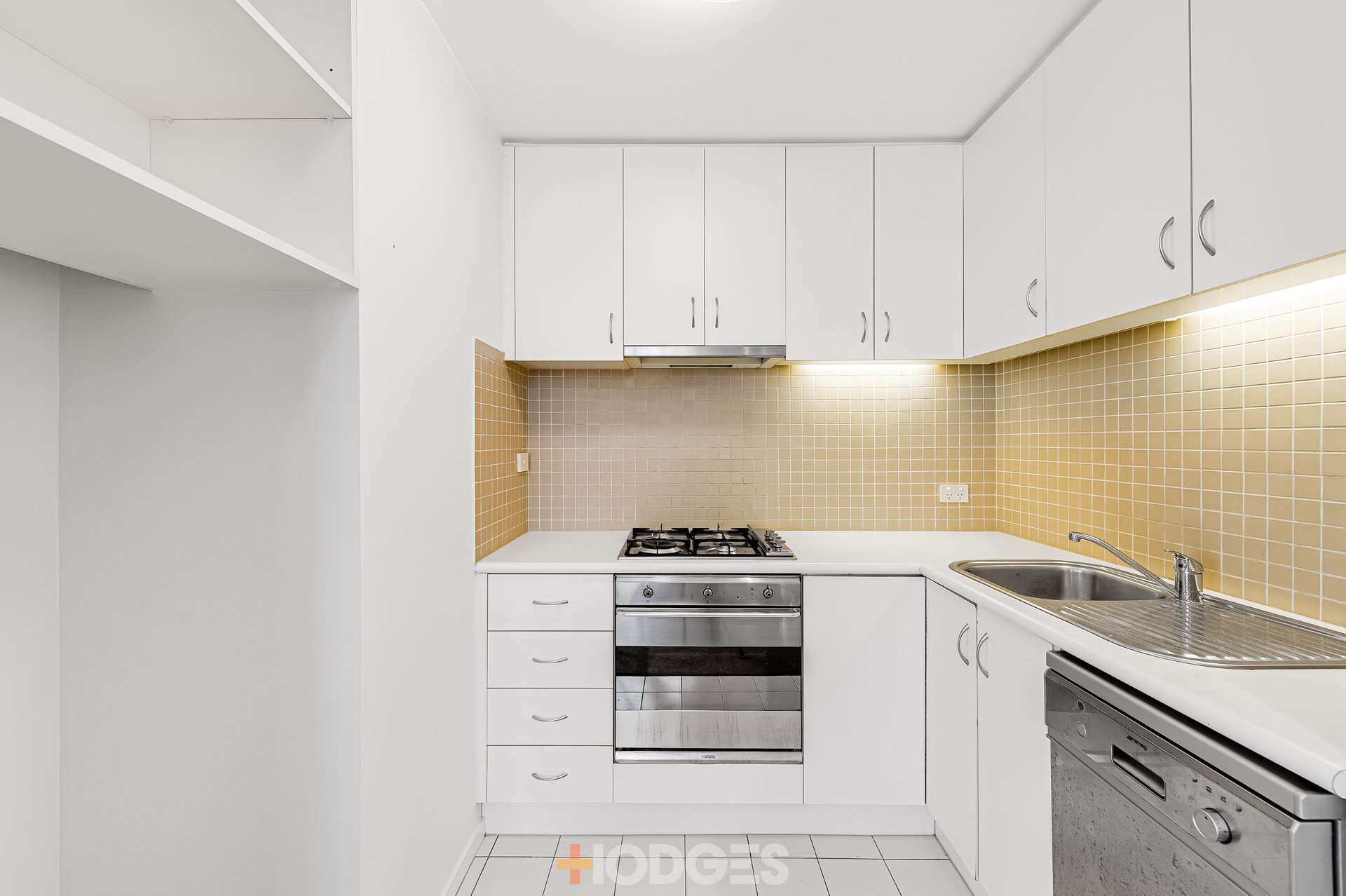 33 / 16-18 Barkly Place Carlton