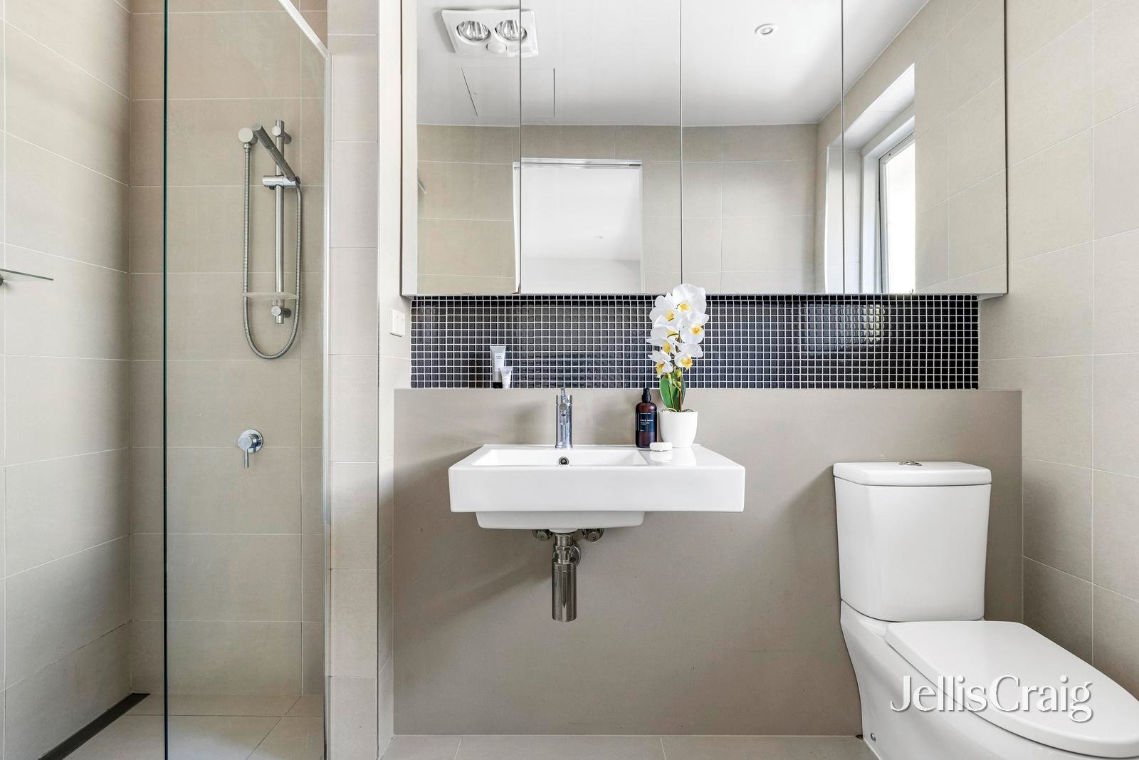3/32 Bay Street, Brighton image 14