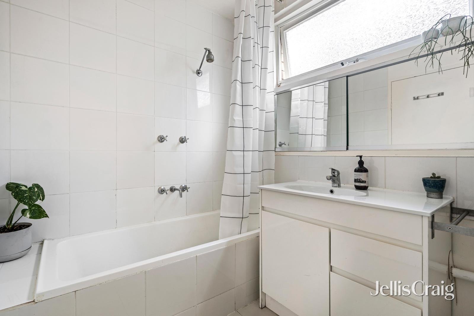 33/2 Centennial Avenue, Brunswick&nbsp;West image 6