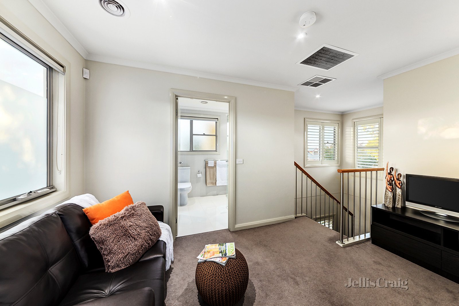 3/32 Duncan Street, Box Hill South image 6