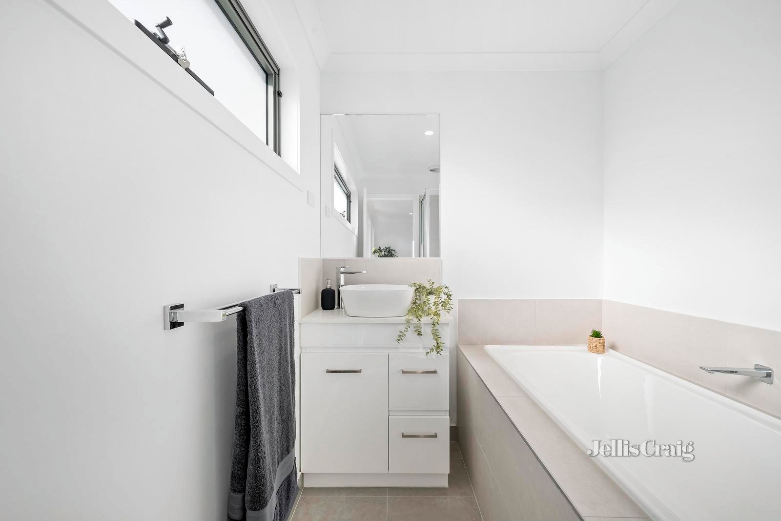 3/32 Felix Grove, Mooroolbark image 10