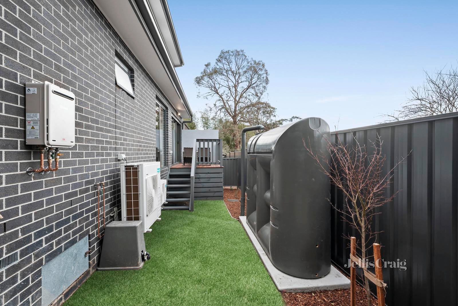 3/32 Felix Grove, Mooroolbark image 17