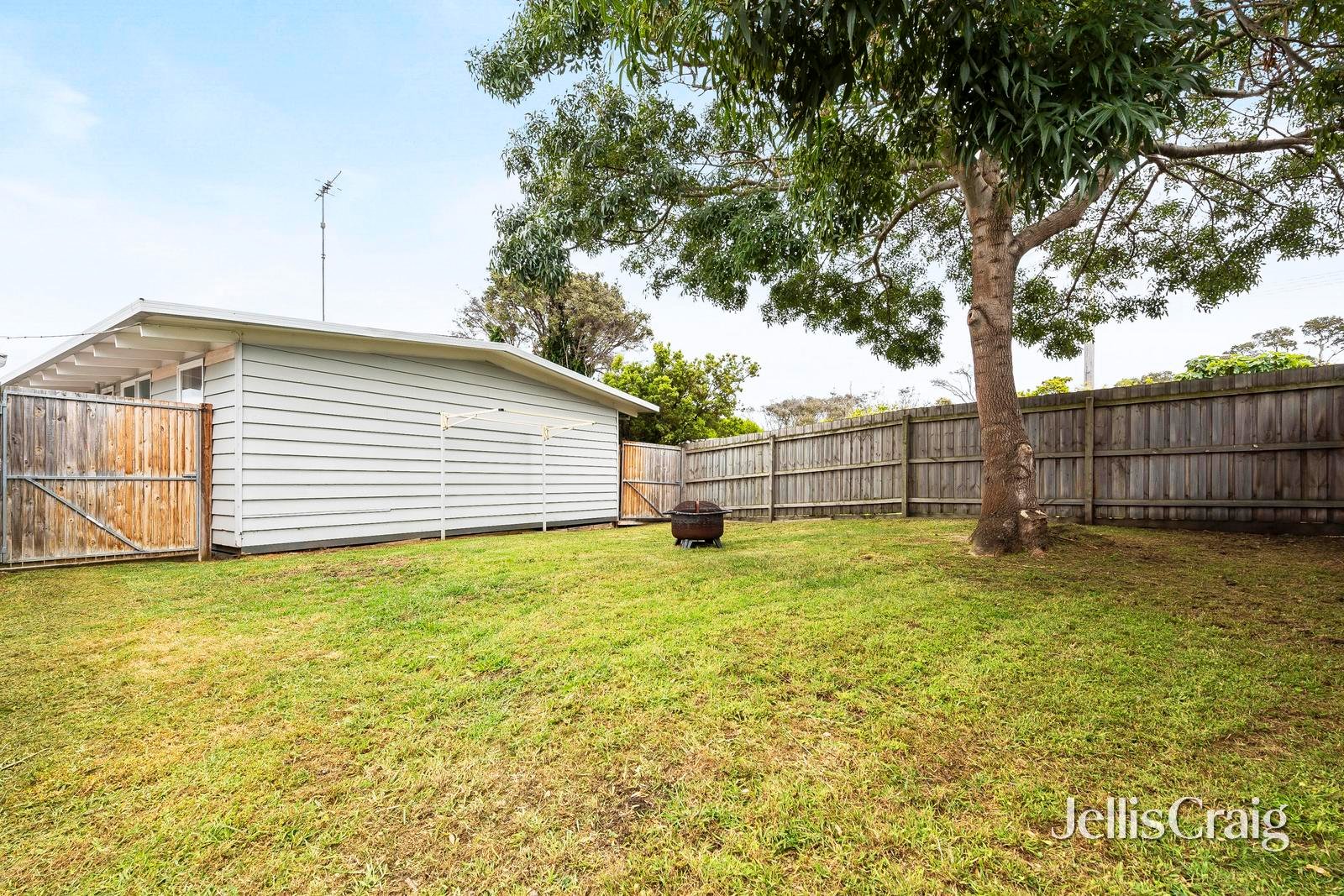 332 Melbourne Road, Blairgowrie image 11