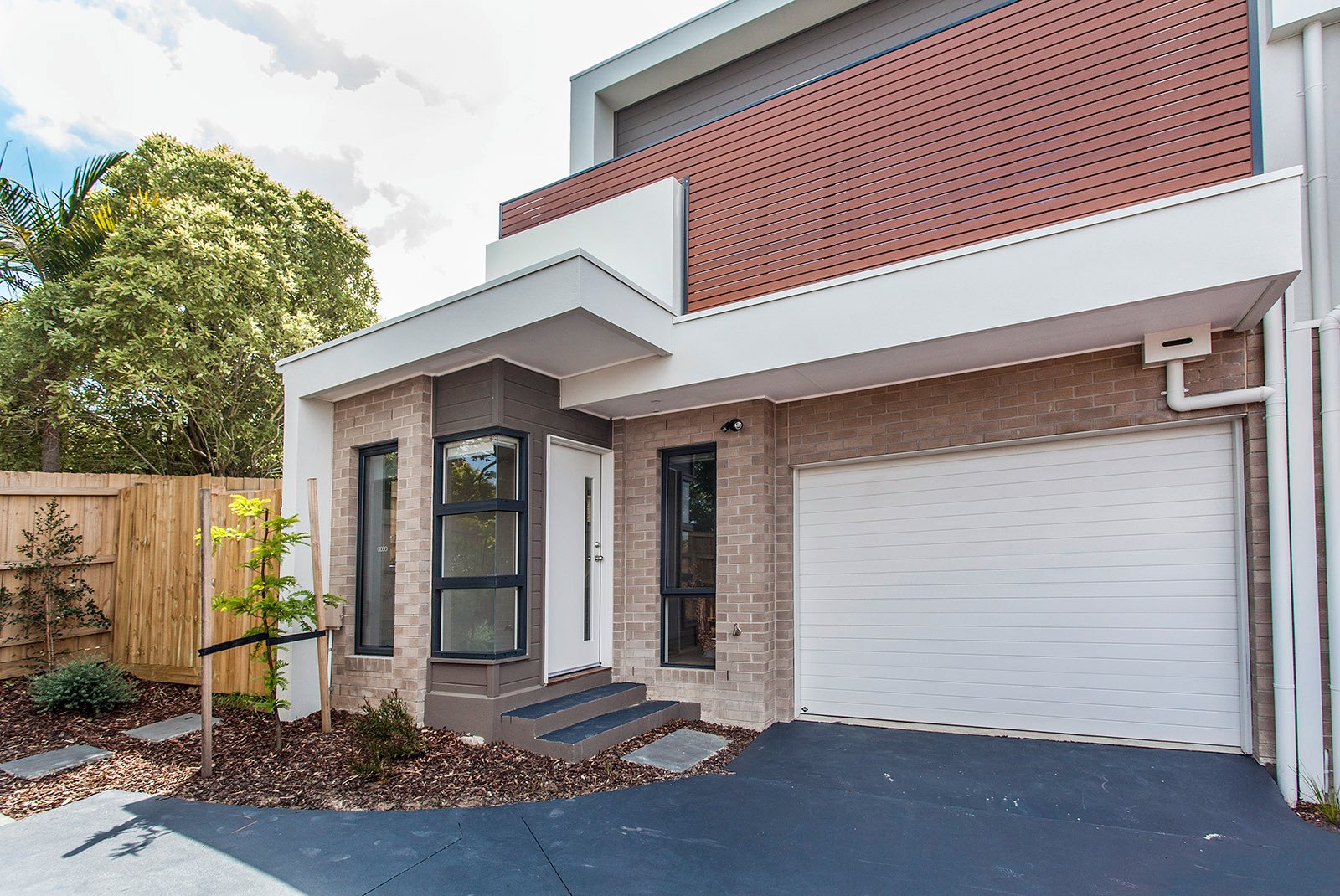 Property Gallery - Main Image