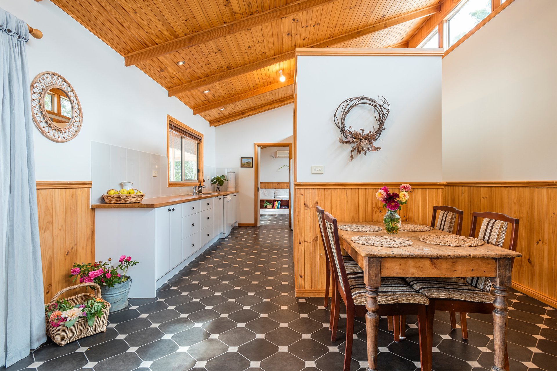 Property Gallery Thumbnail 6