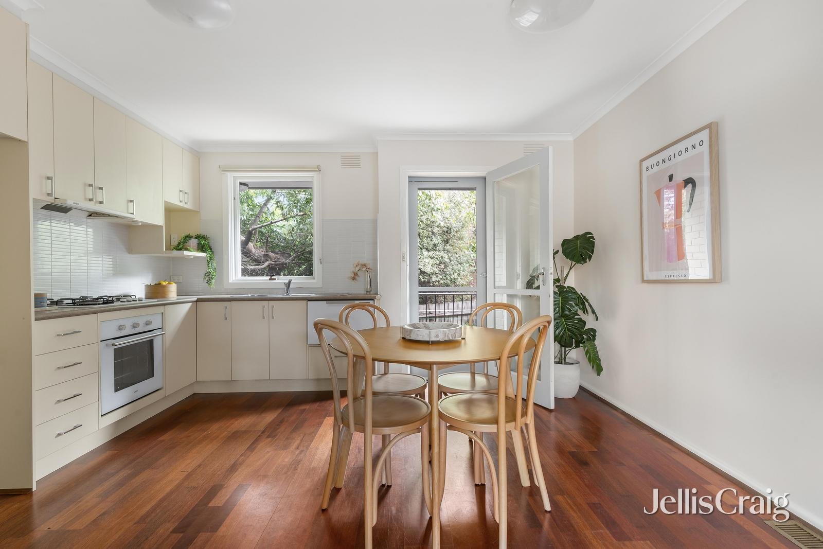 3/32 Strathalbyn Street, Kew East image 3