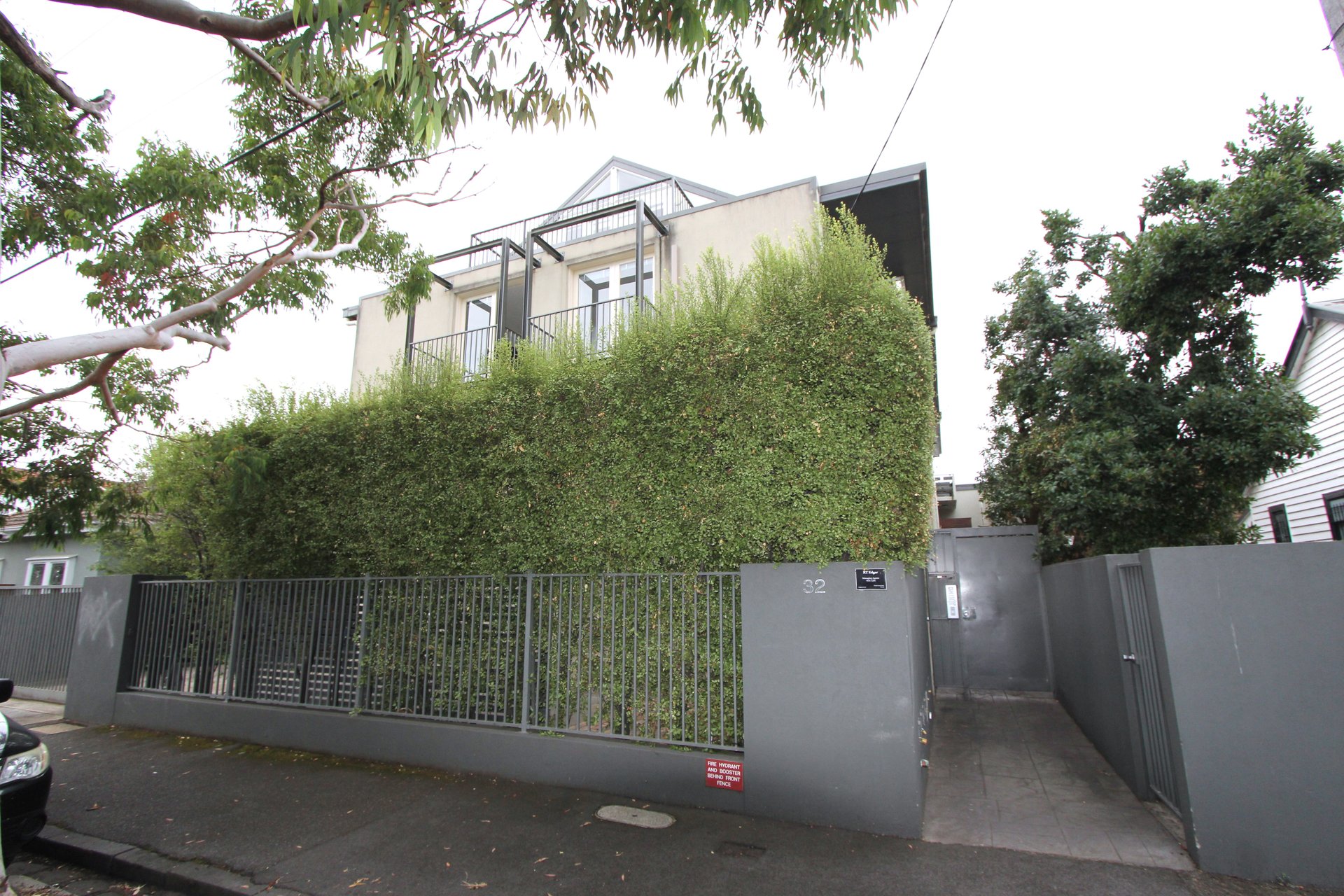 Property Gallery Thumbnail 9