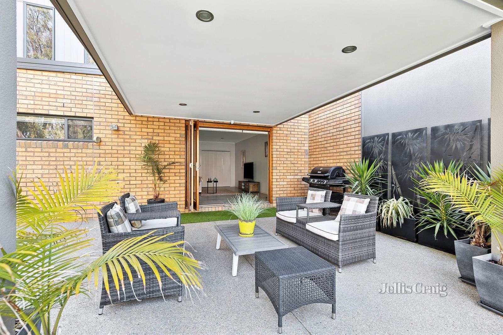 3/325 Autumn Street, Newtown image 7