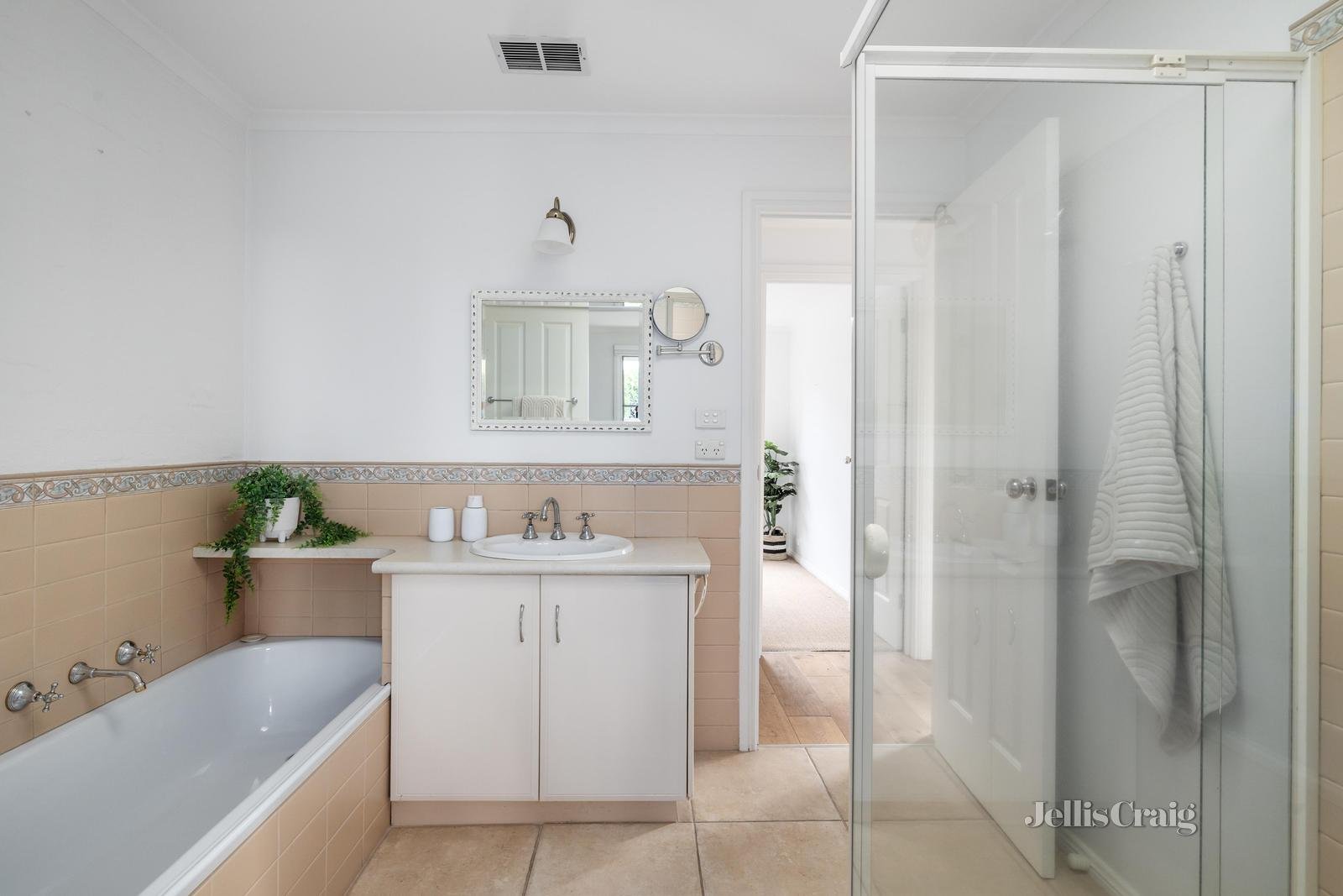 3/33 Belgravia Avenue, Mont Albert North image 8
