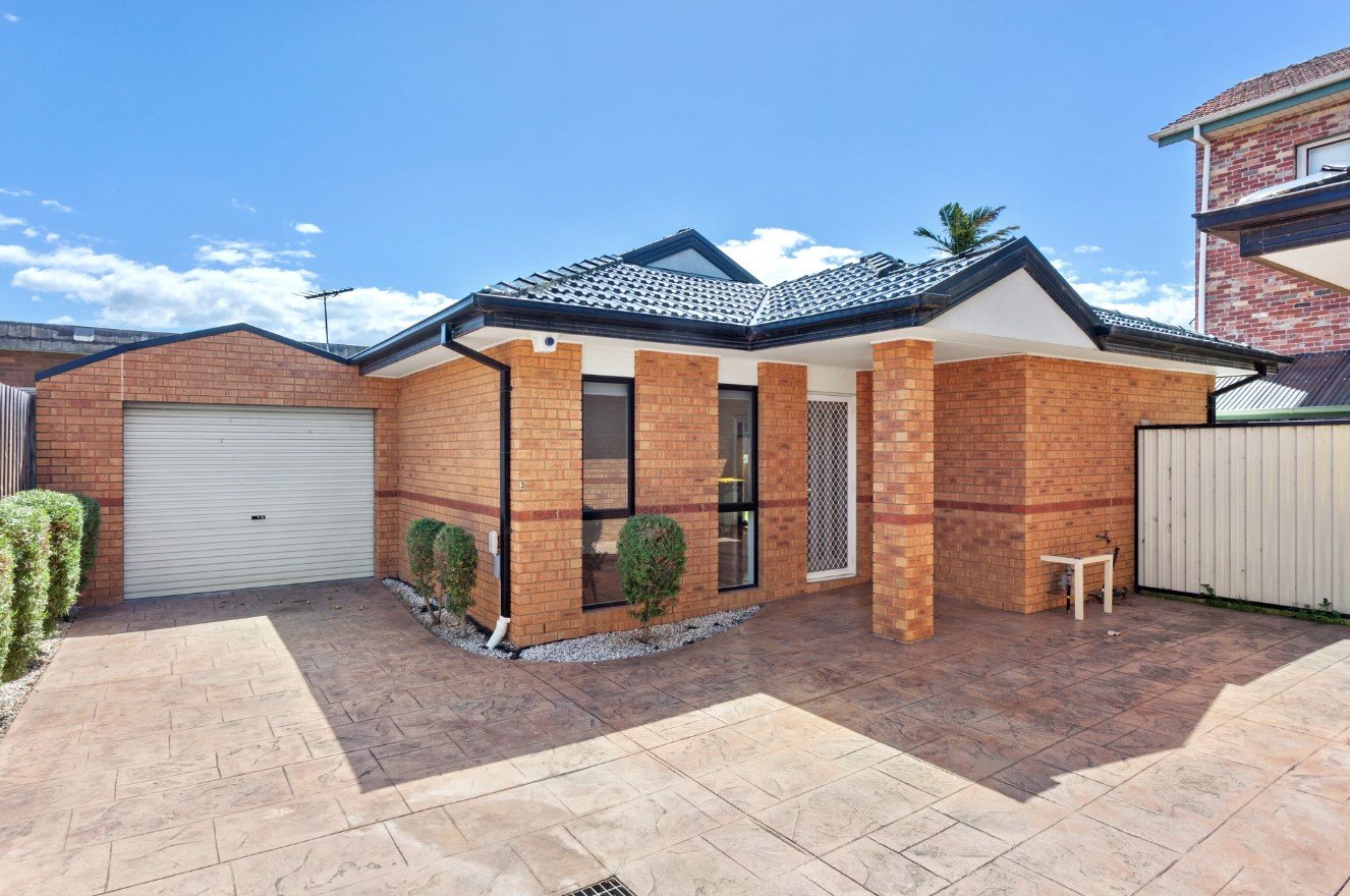 3/33 Bletchley Road, Hughesdale image 1
