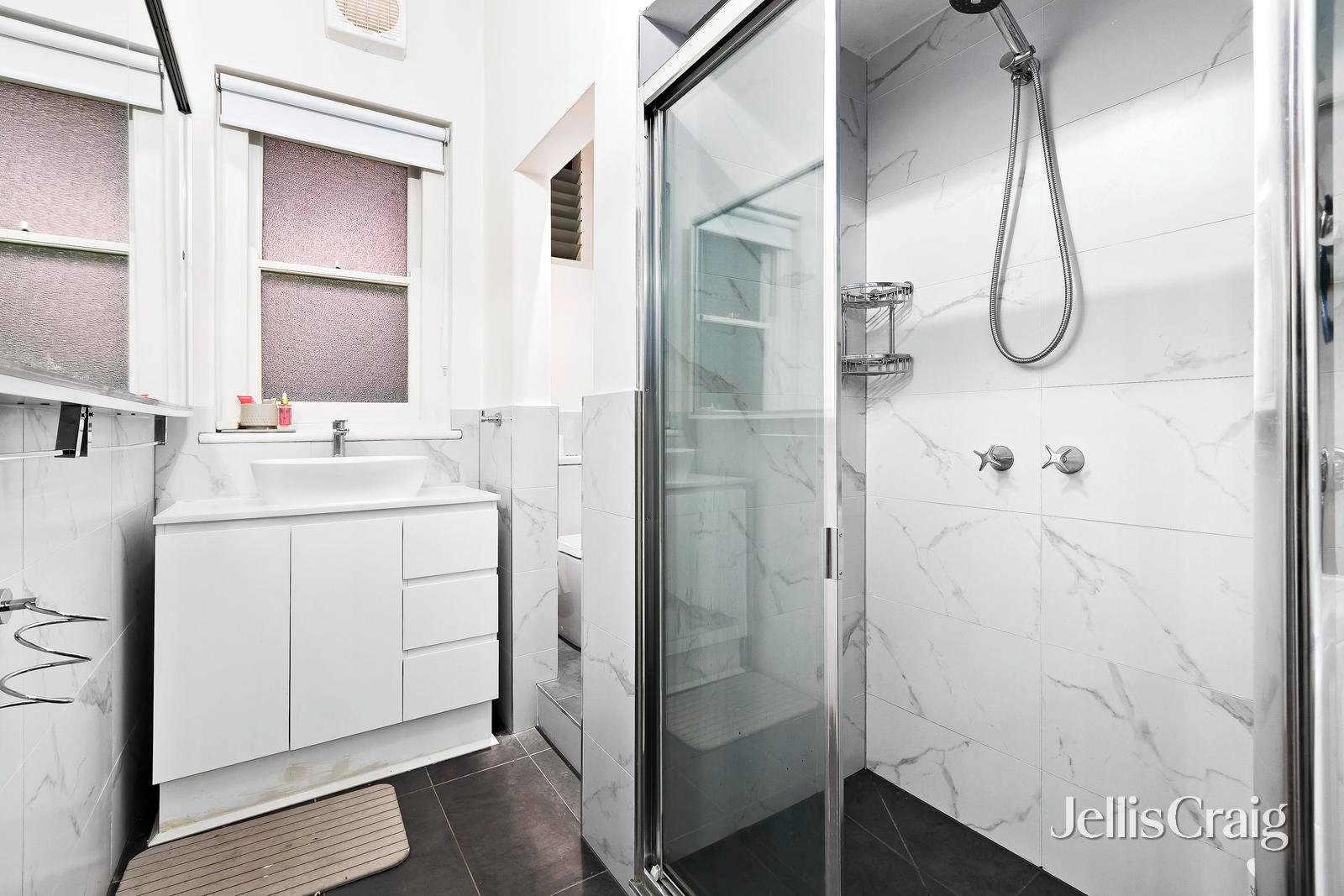 3/33 Docker Street, Elwood image 5