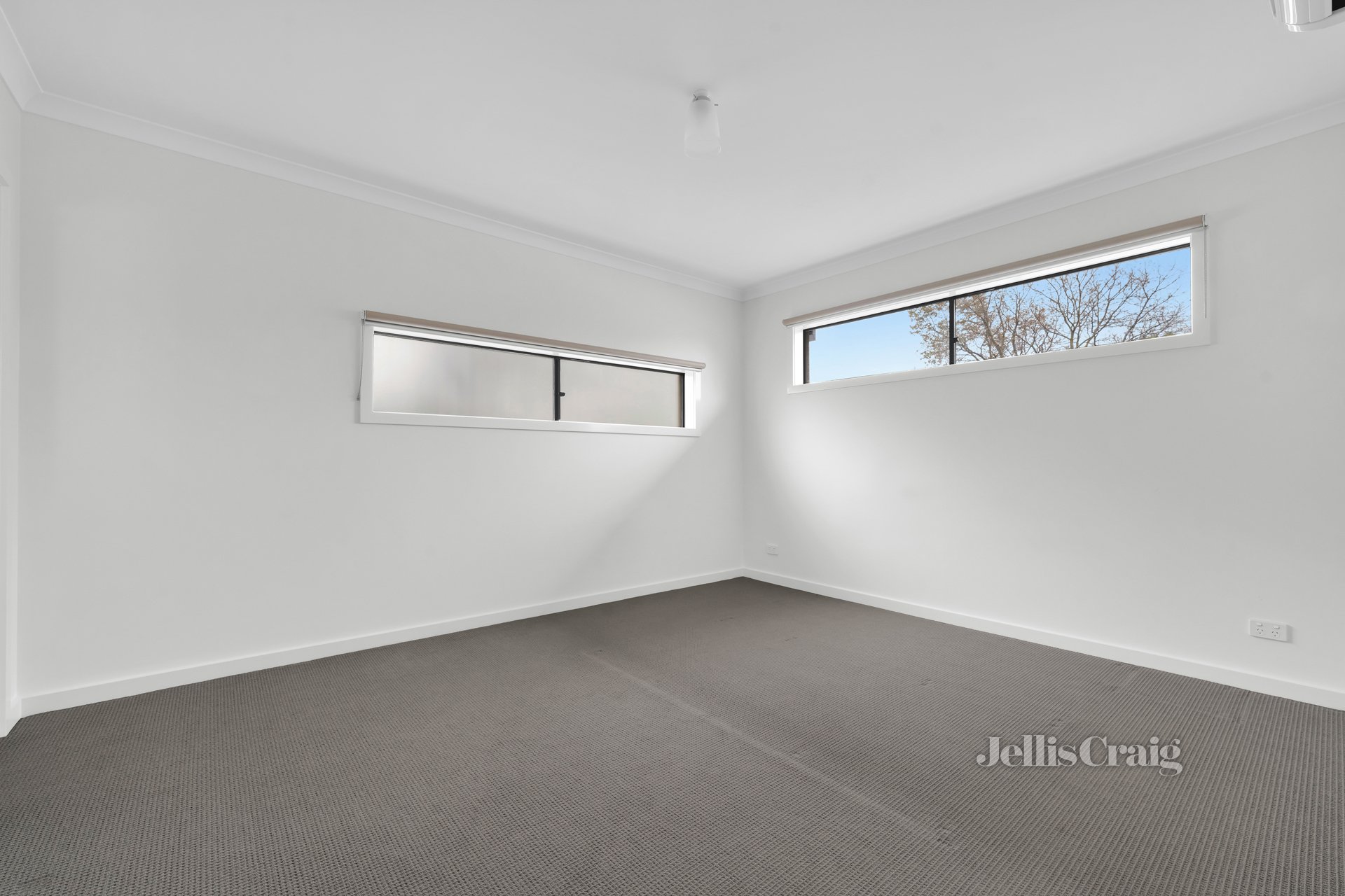 3/33 Thompson Street, Glen Waverley image 7