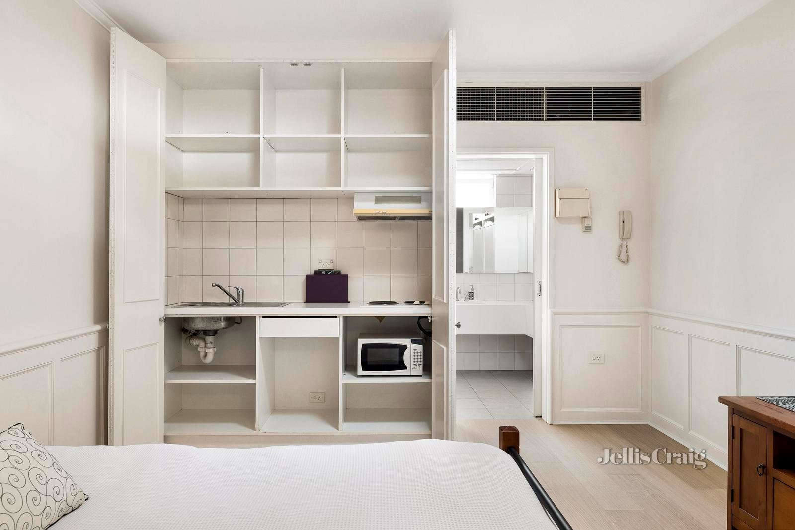 333/51 Rathdowne Street, Carlton image 2