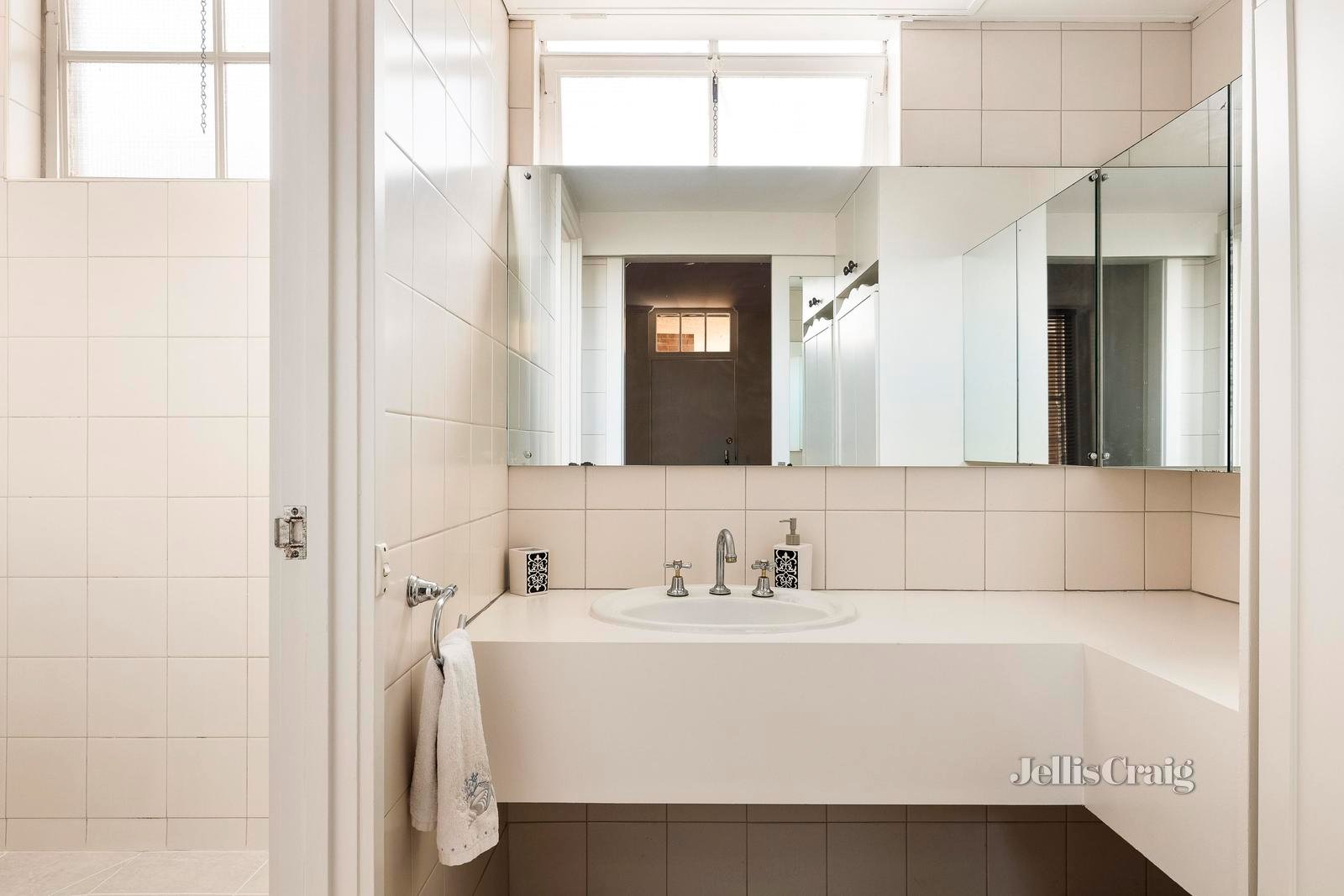 333/51 Rathdowne Street, Carlton image 6
