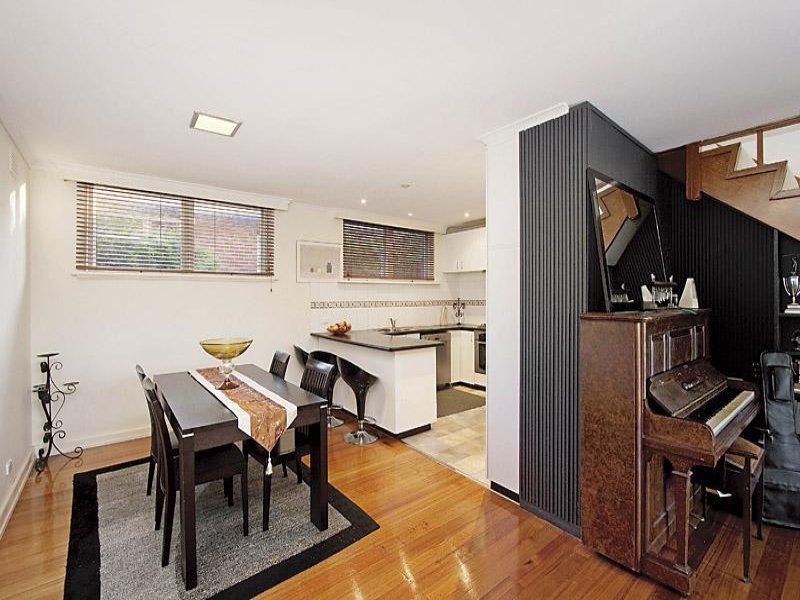 3/34 Davis Street, Kew image 3