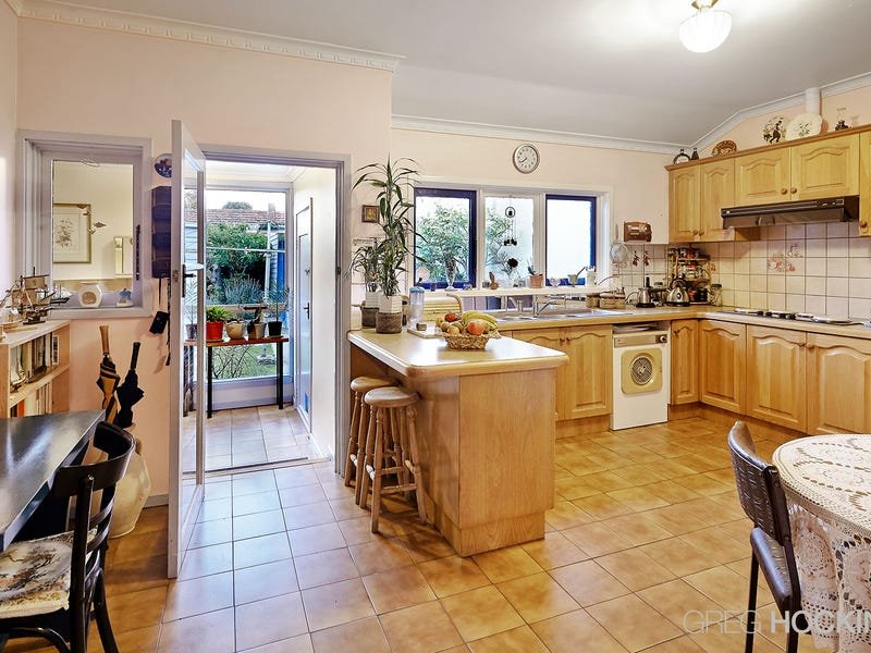 334 Howe Parade, Port Melbourne image 3