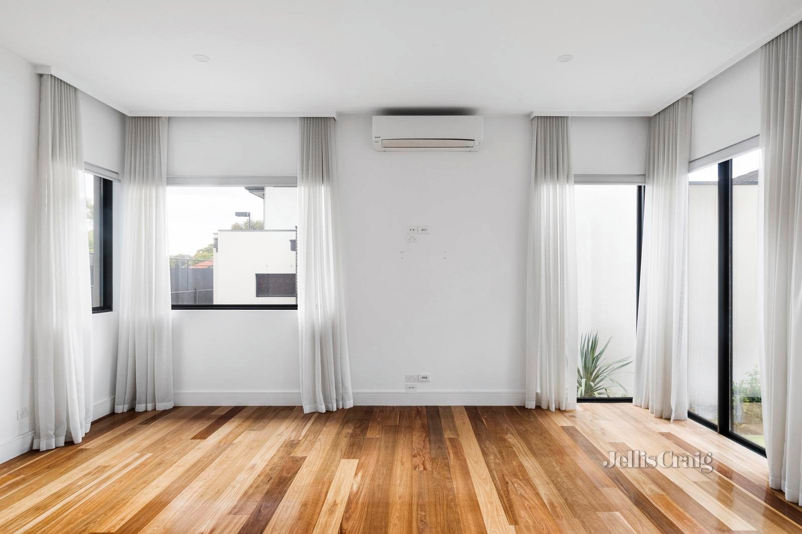 3/34 Wilfred Road, Ivanhoe East image 3
