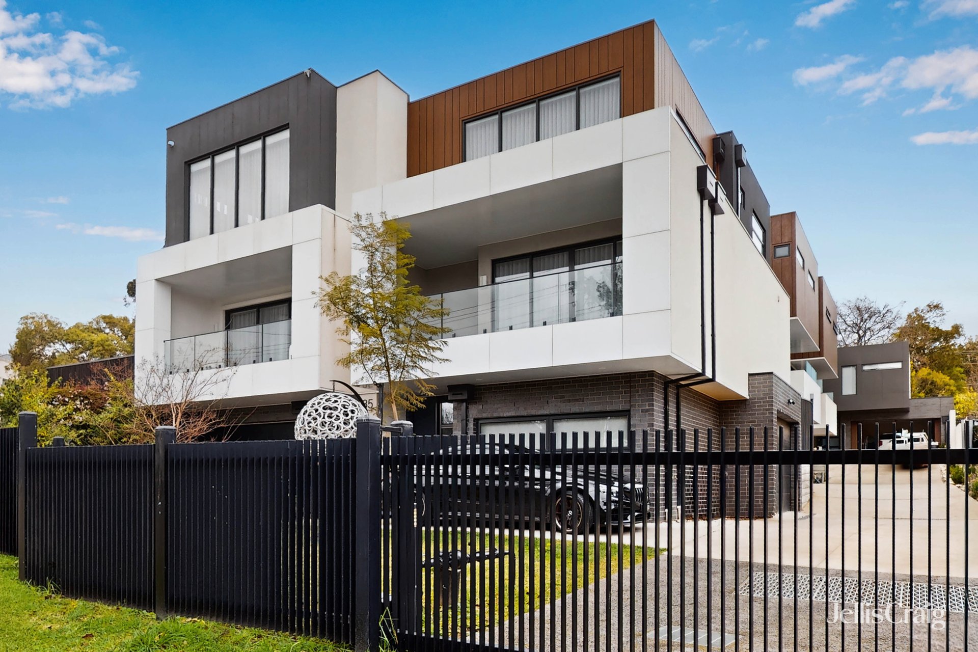 3/35 Afton Street, Aberfeldie image 1