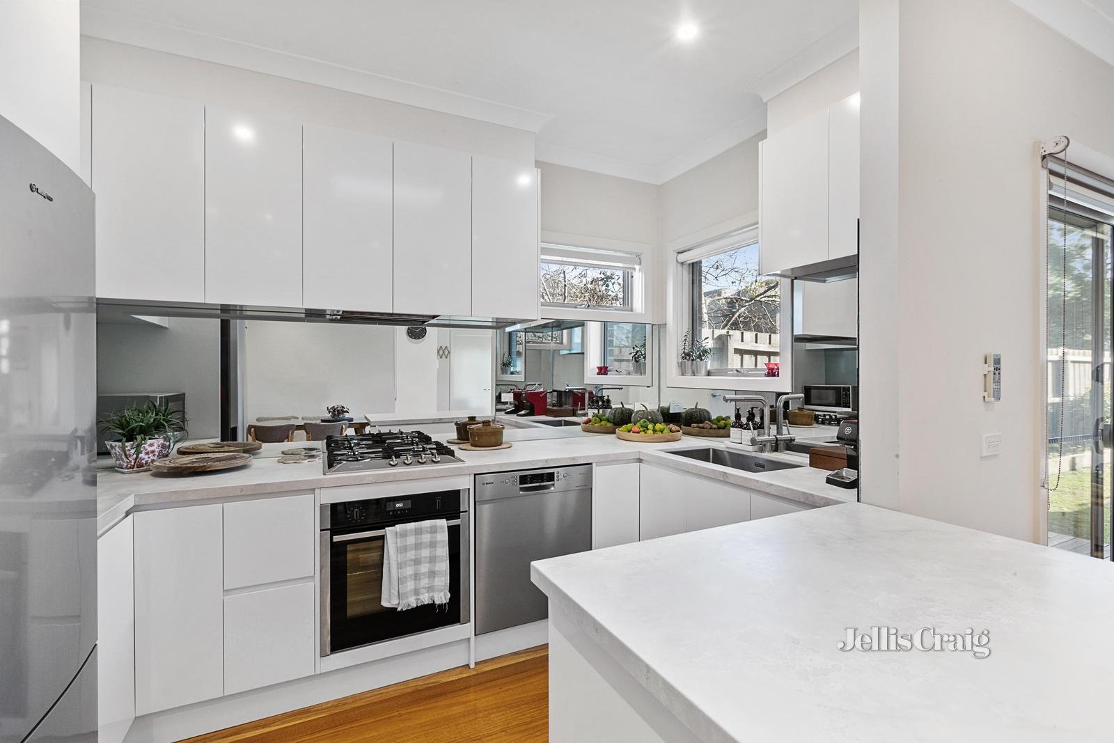 3/35 Burton Street, Chadstone image 3