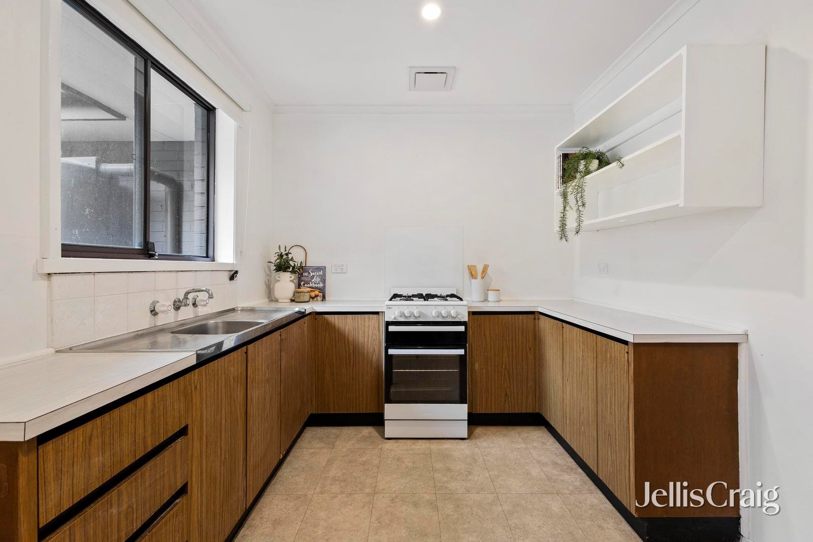 3/35 Felix Grove, Mooroolbark image 6