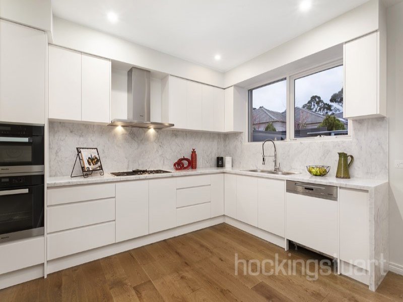 3/35 Kenny Street, Balwyn North image 3