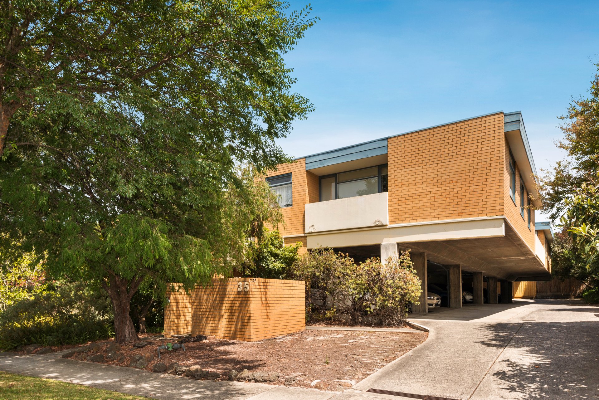 Property Gallery - Main Image