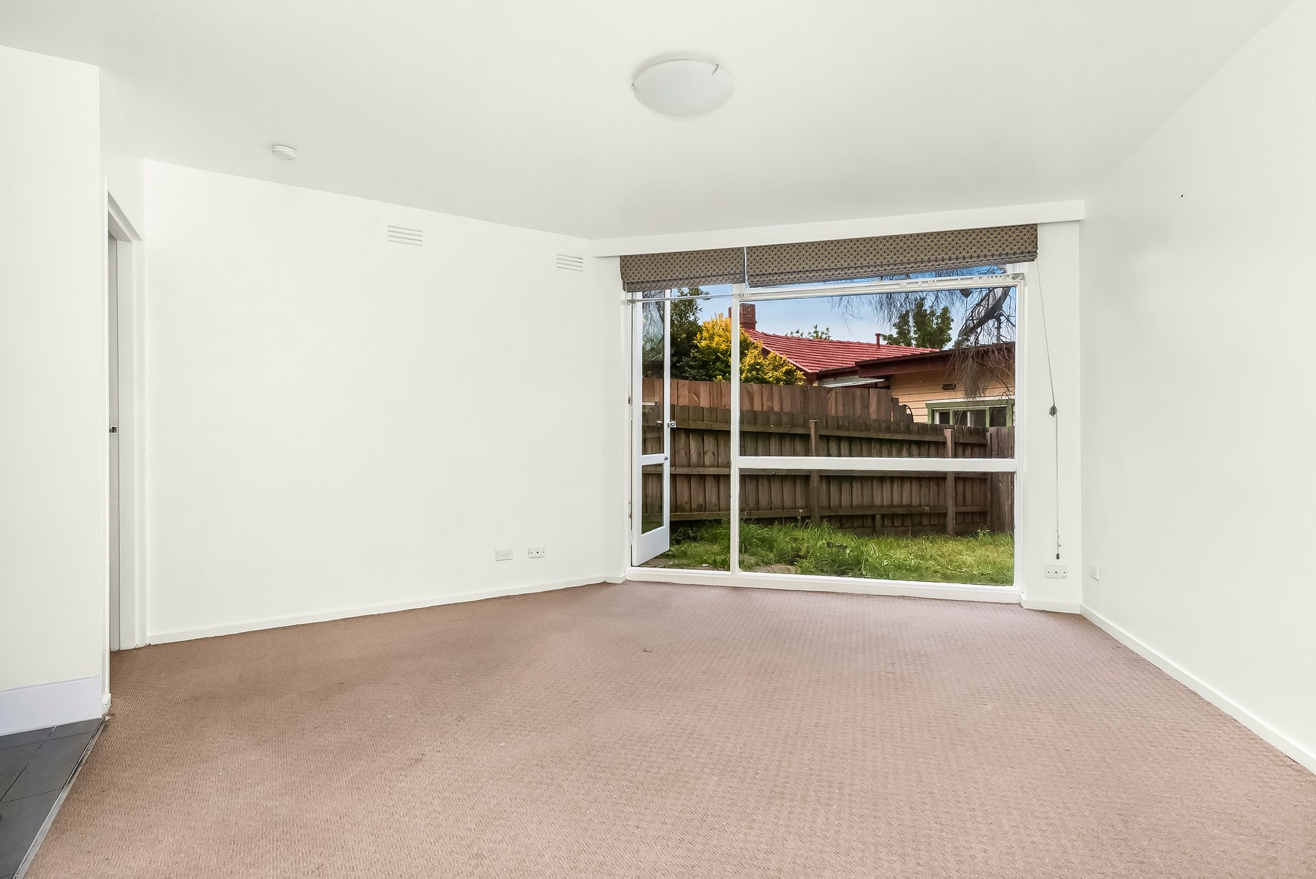 Property Gallery Thumbnail 4