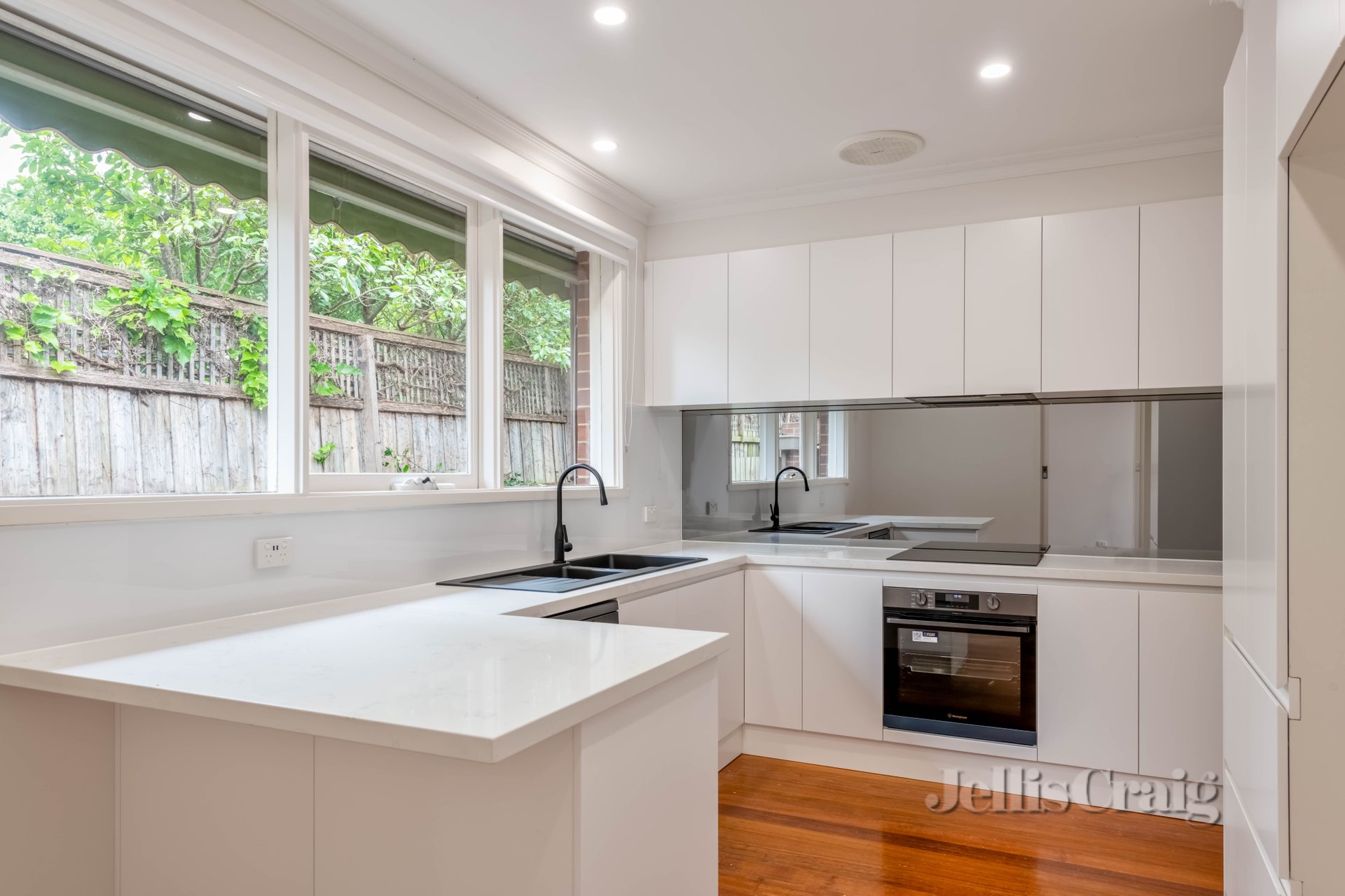 3/35 Kerferd Street, Malvern&nbsp;East image 3